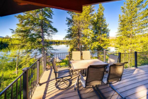 Hot Tub and Mtn Views Waterfront Grand Lake Cabin!